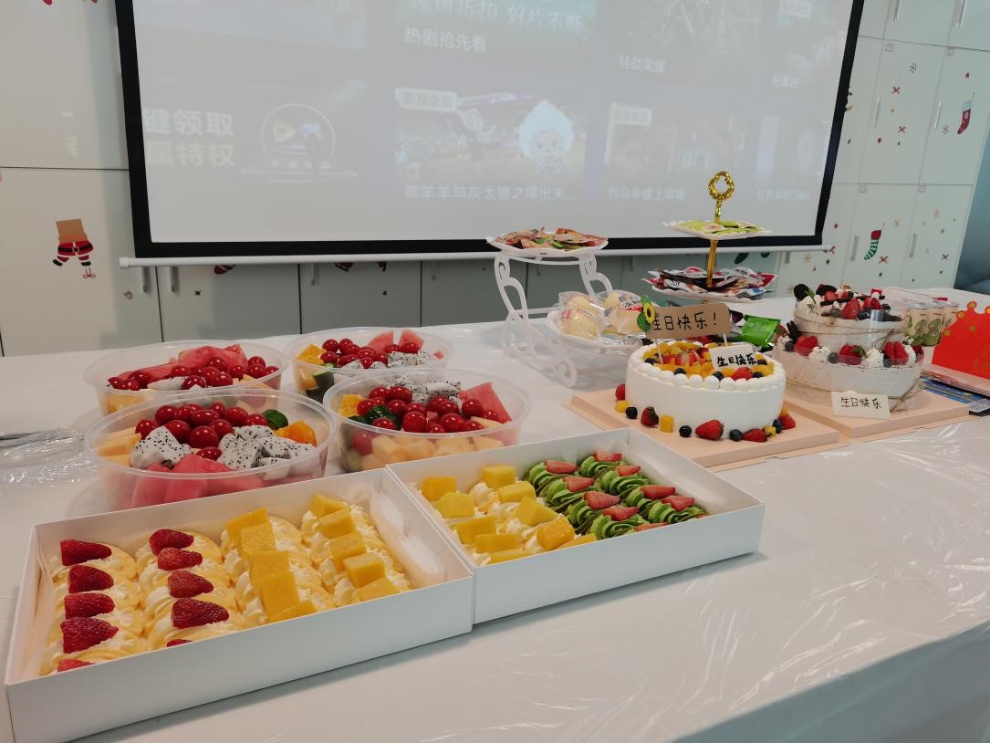 四月生日會(huì)