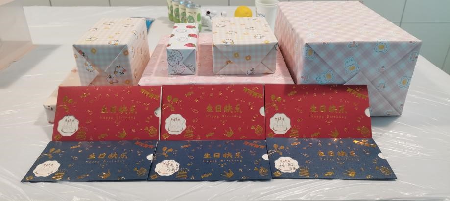 四月生日會(huì)